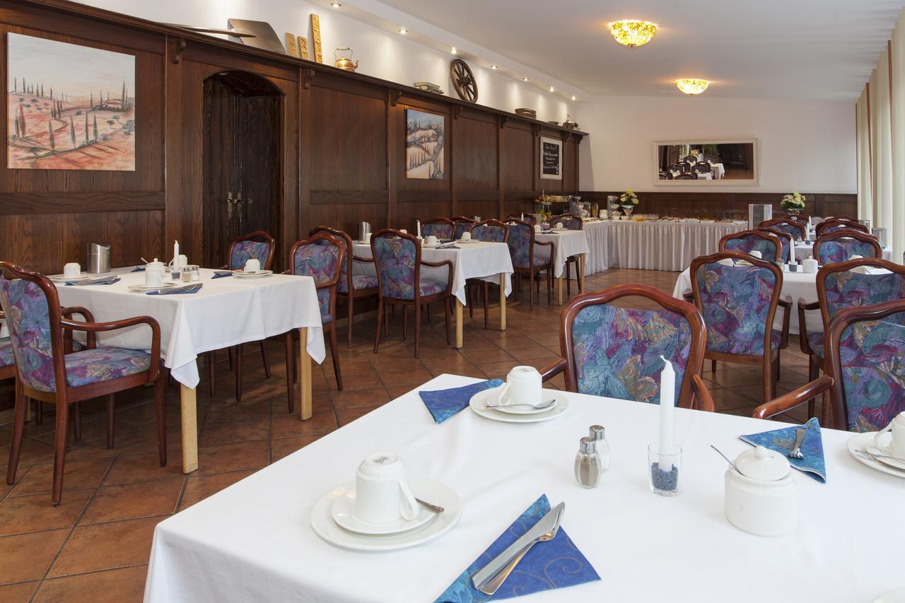 Hotel Celina Niederrheinischer Hof Krefeld Esterno foto