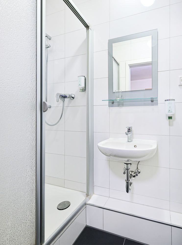 Hotel Celina Niederrheinischer Hof Krefeld Esterno foto