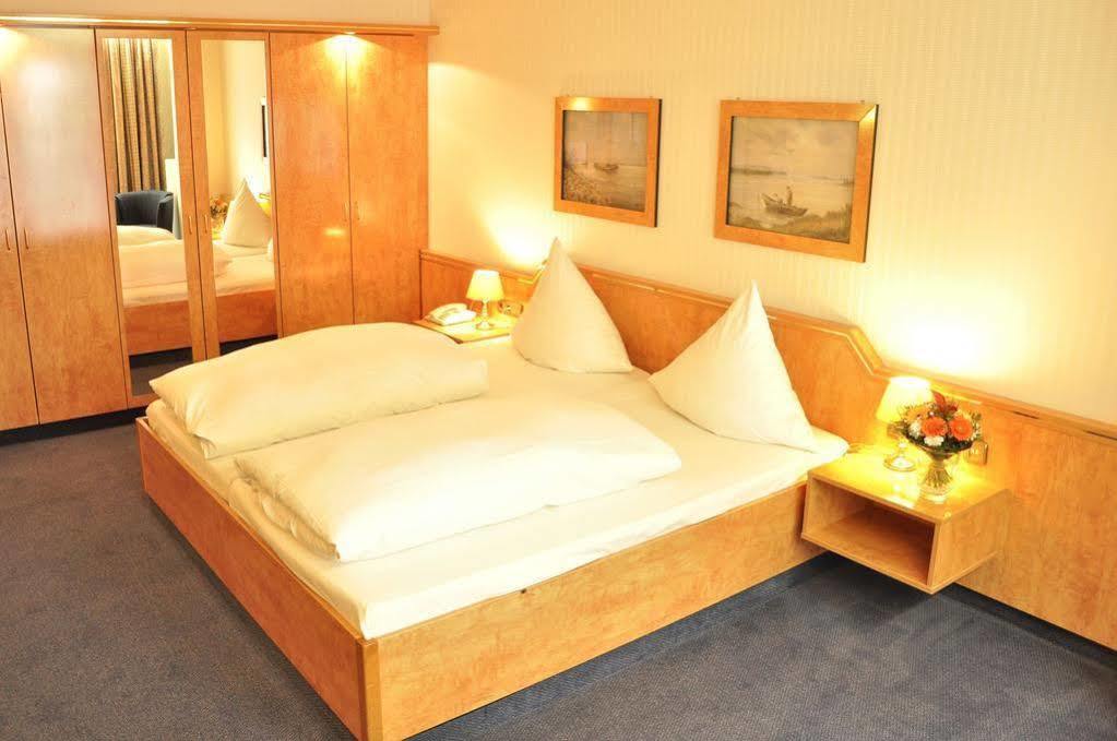 Hotel Celina Niederrheinischer Hof Krefeld Esterno foto