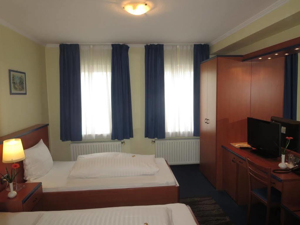 Hotel Celina Niederrheinischer Hof Krefeld Esterno foto